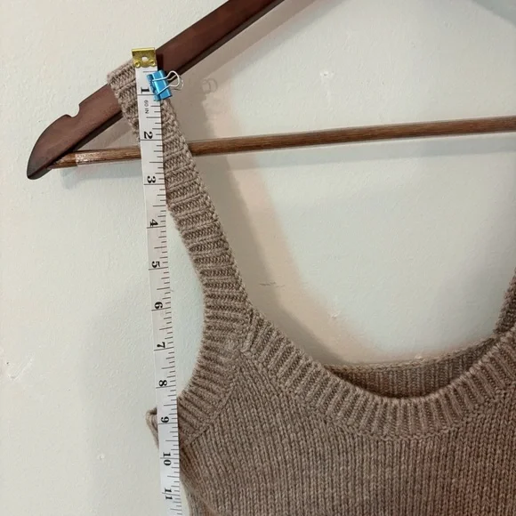 Sweater Cropped Ruffle Tank Top gray/brown NWT - Picture 5 of 9